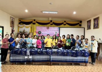 “นายกวิทยา กันกา” อบต.ป่าแดง โดยงานพัฒนาชุมชน จัดกิจกรรม “ดีไซน์ผ้าด้วยลายปัก” ภายใต้โครงการส่งเสริมกลุ่มอาชีพ ประจำปี 2568