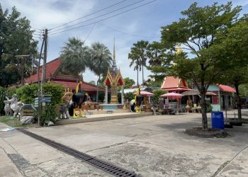 ปทุมธานี เจ้าอาวาสวัดประชุมราษฎร์เผ่นหนีเช้ามืดหลังคณะสงฆ์ปทุมธานีสั่งปลดฐานยักยอกเงินวัด28ล้าน