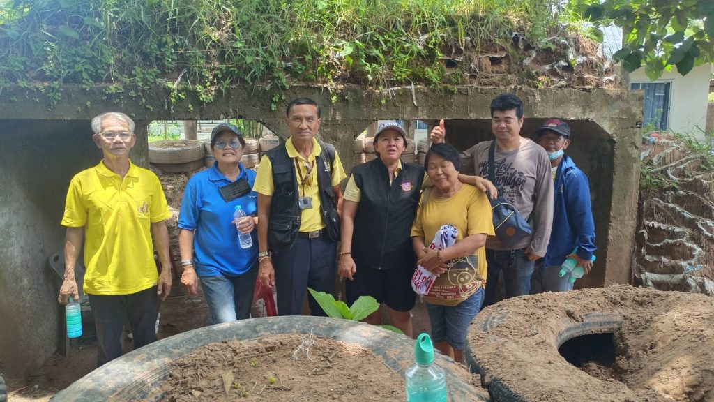 ชัยภูมิ บวร ผนึกกำลังร่วมบริจาคสิ่งของเพื่อช่วยเหลือพี่น้องทหารและประชาชนที่ศูนย์พักพิงอำเภอกาบเชิง จังหวัดสุรินทร์ 13 Talknews Online