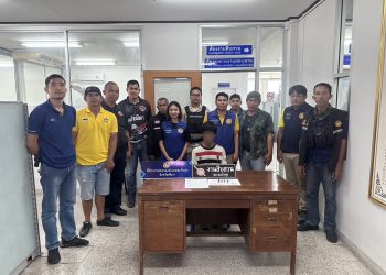 พังงา-อำเภอตะกั่วทุ่งเดินหน้ากวาดล้างยาเสพติด “No Drugs No Dealers” ปิดล้อม 4 เป้าหมาย จับกุมผู้ต้องหา 5 ราย พร้อมของกลางยาบ้า-กระสุนปืน