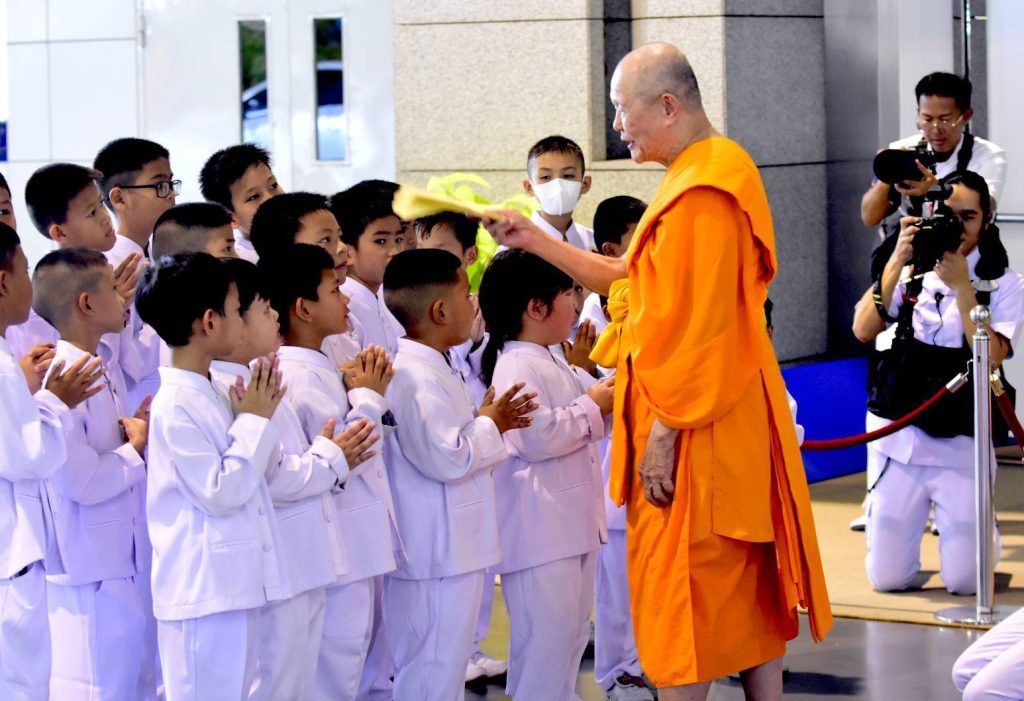 ปทุมธานี วัดพระธรรมกายจัดงานวันสมาธิโลก เพื่อส่งเสริมสันติภาพภายในใจ สู่สันติภาพภายนอก 13 Talknews Online