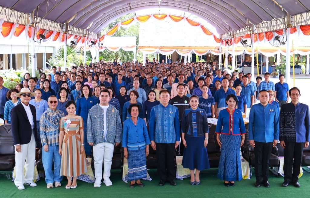 สกลนคร จัดเวทีแลกเปลี่ยนเรียนรู้ผลิตภัณฑ์ผ้า ดอนกอยโมเดล น้อมสำนึกในพระกรุณาธิคุณ 13 Talknews Online