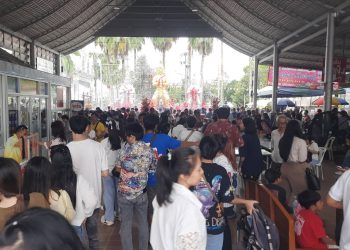 ปทุมธานี สาวอธิฐานขอพรท้าวเวสฯตอนเช้า บ่ายได้งานลูกค้ารับเงินแสน ไอ้ไข่วัดดอนใหญ่ให้โชค 3 งวดติด