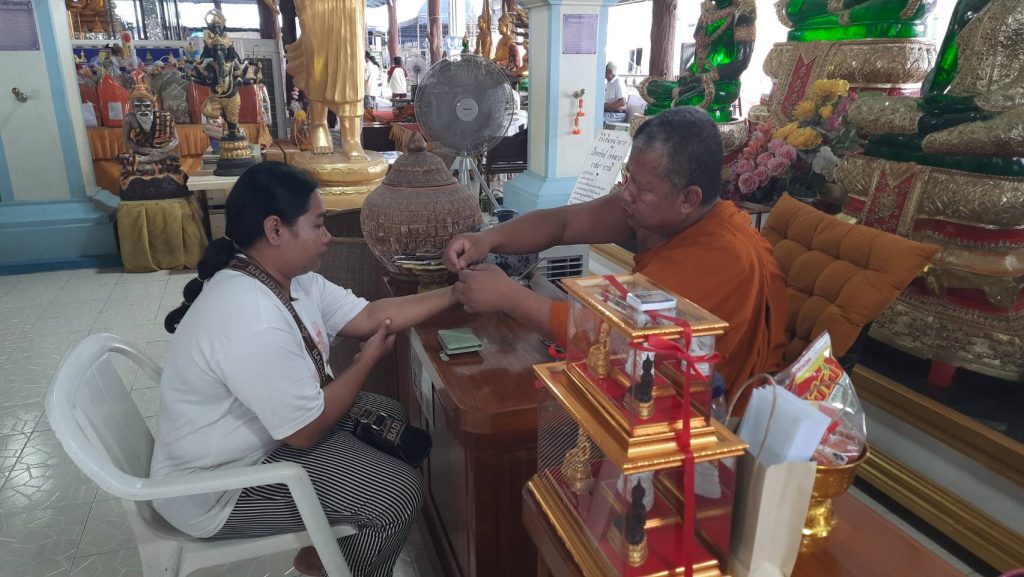 ปทุมธานี สาวอธิฐานขอพรท้าวเวสฯตอนเช้า บ่ายได้งานลูกค้ารับเงินแสน ไอ้ไข่วัดดอนใหญ่ให้โชค 3 งวดติด 13 Talknews Online