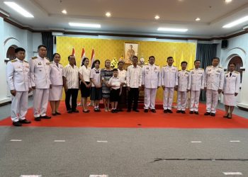 พระบาทสมเด็จพระเจ้าอยู่หัว ทรงพระกรุณาโปรดเกล้าฯ พระราชทานเงินช่วยเหลือครอบครัว จ.ส.อ.ธีรยุทธ์ สีจุ้ยจ้าย ทหารกล้าผู้เสียสละจากเหตุปะทะชายแดนไทย – กัมพูชา