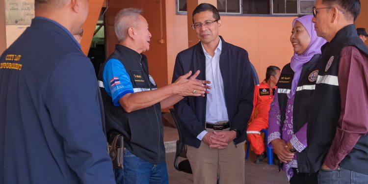 นายกเทศมนตรีเมืองเบตงมอบนโยบายการปฏิบัติงานแก่เจ้าหน้าที่งานป้องกันและบรรเทาสาธารณภัย เทศบาลเมืองเบตง เป้าหมายในการดูแลพี่น้องประชาชนให้มีความปลอดภัย เพื่อสร้างสังคมไทยให้มีความปลอดภัยสูงสุด