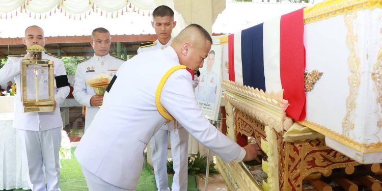อำนาจเจริญพิธีพระราชทานเพลิงศพ สิบเอก กฤษฎา น้อยโคตร อย่างสมเกียรติทหารกล้าผู้เสียสละชีวิต เพื่อรักษาอธิปไตยไทย ในเหตุการณ์ปะทะบริเวณชายแดนระหว่ างไทย-กัมพูชา