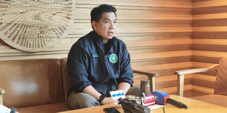 “ธนกฤต” ลุยแจ้งความจับ ฮุนเซน – ฮุนมาเน็ต หลังประชาชนในพื้นที่ชายแดนได้รับความเดือดร้อน