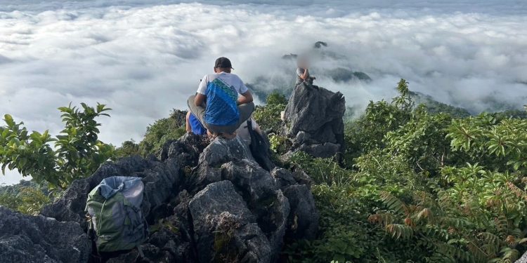 ชุดลาดตระเวนอุทยานแห่งชาติถ้ำหลวง พบผู้กระทำผิด เข้ามาในพื้นที่โดยไม่ได้รับอนุญาตและได้กระทำการบางอย่างซึ่งส่งผลกระทบต่อระบบนิเวศ 12 ชุดลาดตระเวนอุทยานแห่งชาติถ้ำหลวง พบผู้กระทำผิด เข้ามาในพื้นที่โดยไม่ได้รับอนุญาตและได้กระทำการบางอย่างซึ่งส่งผลกระทบต่อระบบนิเวศ