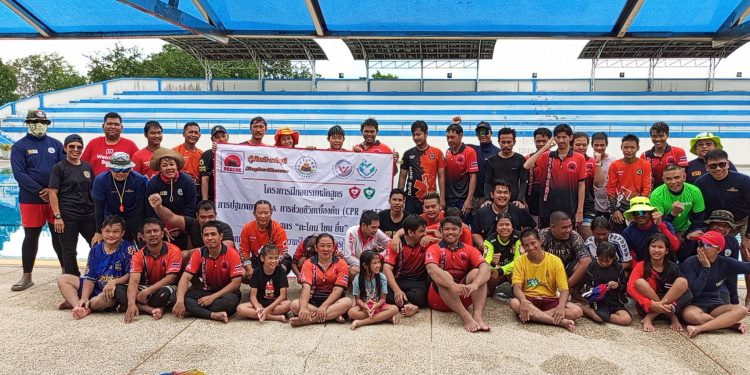 สมาคมกู้ภัยจังหวัดสิงห์บุรี จัดอบรมทักษะการกู้ชีพและช่วยเหลือทางน้ำ เสริมศักยภาพอาสาสมัคร 12 สมาคมกู้ภัยจังหวัดสิงห์บุรี จัดอบรมทักษะการกู้ชีพและช่วยเหลือทางน้ำ เสริมศักยภาพอาสาสมัคร