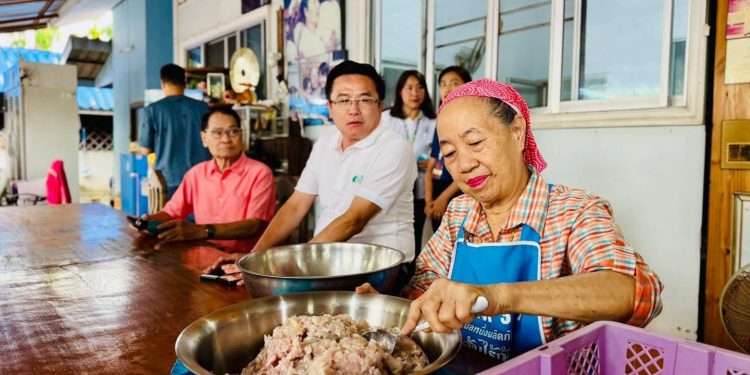 ท่องเที่ยวและกีฬาเชียงราย นำผู้ประกอบการลุยเมืองพะเยา ส่งเสริม “เส้นทางสุขใจ วิถีล้านนา” 12 ท่องเที่ยวและกีฬาเชียงราย นำผู้ประกอบการลุยเมืองพะเยา ส่งเสริม “เส้นทางสุขใจ วิถีล้านนา”