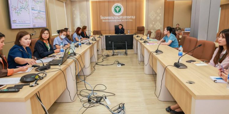 โรงพยาบาลมหาสารคาม จัดประชุมพัฒนาสมรรถนะบุคลากรด้านการอ่านและแปรผลภาพถ่ายจอประสาทตา 12 โรงพยาบาลมหาสารคาม จัดประชุมพัฒนาสมรรถนะบุคลากรด้านการอ่านและแปรผลภาพถ่ายจอประสาทตา