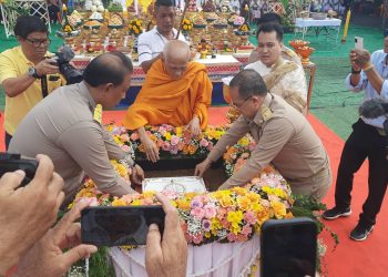 ปทุมธานี ผู้ว่าปทุมฯวางศิลาฤกษ์ “โรงพยาบาลเทศบาลท่าโขลง”