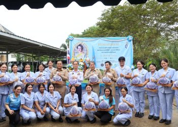 จันทบุรี/ผู้ว่าฯประธานพิธีปล่อยพันธุ์สัตว์น้ำ เฉลิมพระเกียรติ สมเด็จพระนางเจ้าสิริกิติ์ พระบรมราชินีนาถ พระบรมราชชนนีพันปีหลวง