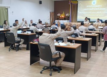 สภา ทต.เชิงดอย ลงมติเอกฉันท์ผ่านร่างงบปี 69 วาระ 2 และ 3แล้ว “มงคล” แจงปรับภูมิทัศน์์หนองบัวพระเจ้าหลวง วงเงิน110 ล้าน คาดเสร็จปี 70