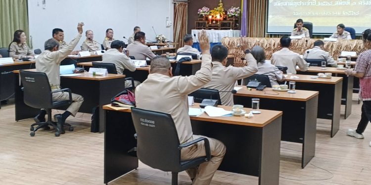 สภา ทต.เชิงดอย ลงมติเอกฉันท์ผ่านร่างงบปี 69 วาระ 2 และ 3แล้ว “มงคล” แจงปรับภูมิทัศน์์หนองบัวพระเจ้าหลวง วงเงิน110 ล้าน คาดเสร็จปี 70