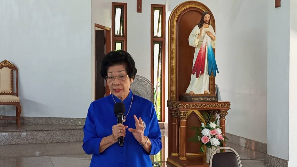 สิงห์บุรี / ทีมงานผู้ประสานงานผู้สูงอายุสังฆมณฑลนครสวรรค์ เยี่ยมชมรมผู้สูงอายุเครือข่ายสิงห์บุรี 13 Talknews Online