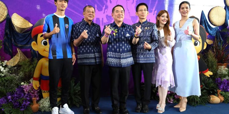 สกลนคร เศรษฐกิจสะพัด กว่า 100 ล้าน บุคคลากรทางการศึกษากว่า 3 หมื่นร่วมงานแข่งขันทักษะระดับประเทศ