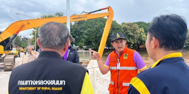 น่าน เริ่มได้รับผลกระทบจากพายุ “คาจิกิ” แล้ว 12 น่าน เริ่มได้รับผลกระทบจากพายุ “คาจิกิ” แล้ว