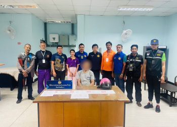 พังงา-ฝ่ายปกครองอำเภอตะกั่วทุ่งจับผู้ต้องหาพร้อมยาบ้า175 เม็ดที่บ้านเขาเปาะ