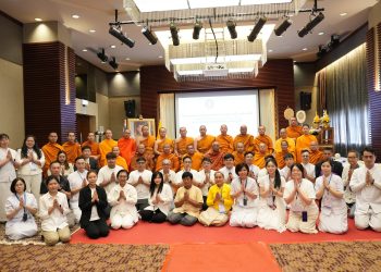 โครงการอบรมธรรมทูตคฤหัสถ์ในเขตปกครองพิเศษฮ่องกง รุ่นที่ 1 ณ เขตบริหารพิเศษ ฮ่องกง ระหว่างวันที่ 22-24 สิงหาคม 2568ในวันที่ 22 สงหาคม พ.ศ. 2568 ได้จัดพิธีเปิดโครงการอบรมธรรมทูตคฤหัสถ์ในต่างประเทศ ภาคพื้นเอเชีย ครั้งที่ 1 ณ โรงแรม The Cityview Hotel ซึ่งจัดโดยวัดพระธรรมกาย ฮ่องกง และสมัชชาสงฆ์ไทยในฮ่องกง
