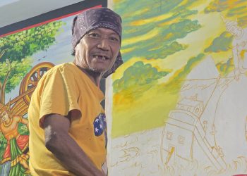 หนองคาย-จิตรกร ชาวบ้านฝีมือขั้นเทพ บรรจงวาดภาพพระเวสสันดรชาดก ศาลาการเปรียญวัด อย่างสวยงาม