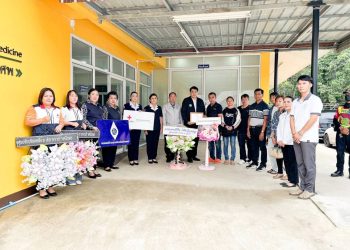 เหล่ากาชาด จ.แพร่และโรงพยาบาลแพร่ “ให้กำลังใจ” ครอบครัวของ “กฤษณะพงษ์ แก้วน่าน” ครอบครัวบริจาคดวงตา, และอวัยวะฯ