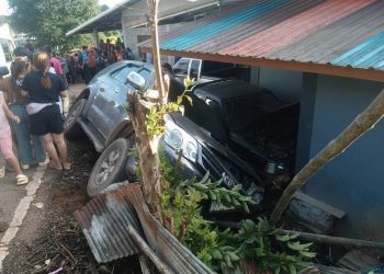 สลด ! ครูขับ ฟอร์จูนเนอร์เสียหลัก พุ่งชนเด็กวัย 11 ปี เสียชีวิตคาที่ – เพื่อนวัย 9 ปี เจ็บสาหัส