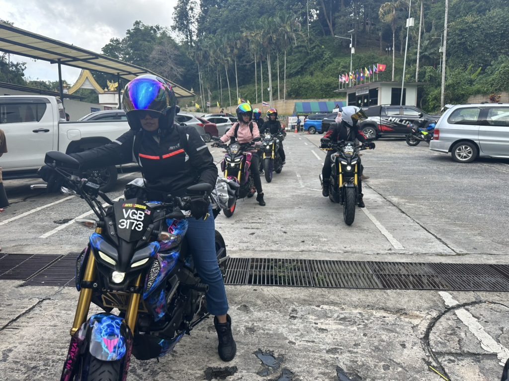 เบตง / วันชาติมาเลเซียนักท่องเที่ยวทะลักเมืองเบตง 13 Talknews Online