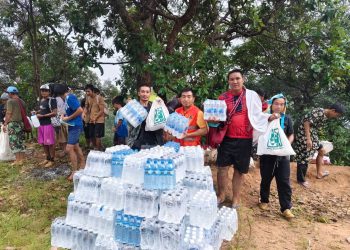 อีกหลายพื้นที่ของจังหวัดแม่ฮ่องสอนยังไม่สามารถเดินทางเข้าออกได้และมีแนวโน้มระดับน้ำเพิ่มขึ้นอีกหลายพื้นที่