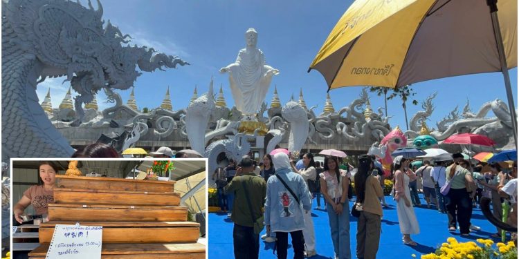 ปทุมธานี คนนับหมื่นแห่ถ่ายรูปพญานาคน้อยอีก 2 ตนที่สร้างขึ้นใหม่ขณะที่ของที่ระลึกพญานาคน้อยขาดตลาดหนัก