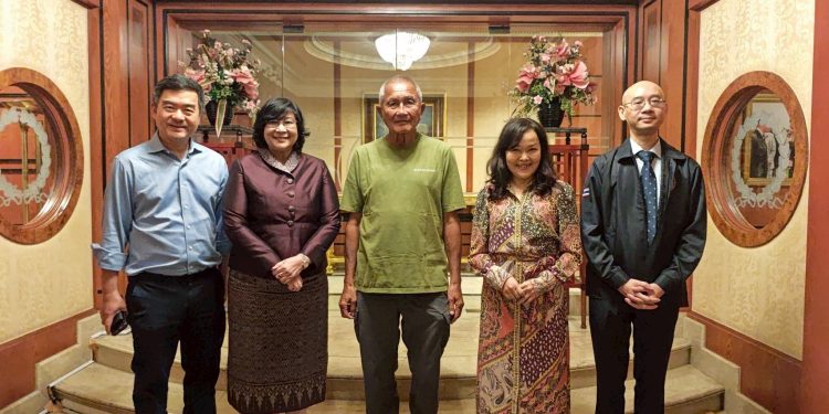 รัฐบาลบรูไนดารุสซาลาม เชิญคณะผู้แทนจากสวนนงนุชพัทยาประเทศไทย ร่วมเป็นที่ปรึกษาในการพัฒนาภูมิทัศน์และพื้นที่สีเขียวของประเทศ 12 รัฐบาลบรูไนดารุสซาลาม เชิญคณะผู้แทนจากสวนนงนุชพัทยาประเทศไทย ร่วมเป็นที่ปรึกษาในการพัฒนาภูมิทัศน์และพื้นที่สีเขียวของประเทศ