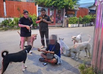 กู้ภัยงง นักข่าวมึน ชายอ้างถูกฟันบาดเจ็บแต่ไร้รอยแผล แถมคนก่อเหตุยันไม่ได้ใช้อาวุธฟัน