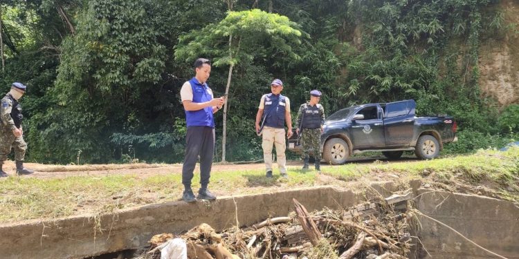 แม่สะเรียงต้องเฝ้าระวังพื้นที่หนักหลังพบฝนตกหนักและกระทบกับหลายหมู่บ้าน