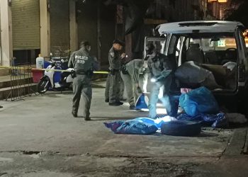 ผงะ! เจอระเบิดใส่กระสอบซุกรถตู้จอดชายแดนแม่สาย