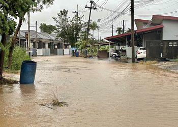 จันทบุรี/ปภ.จังหวัดพร้อมหน่วยงานที่เกี่ยวข้อง ลงพื้นที่สำรวจจุดเสี่ยง น้ำท่วม พร้อมนำอุปกรณ์ เร่งระบายน้ำ.แจ้งเตือน เฝ้าระวังต่อเนื่อง 10–13 ก.ย.นี้