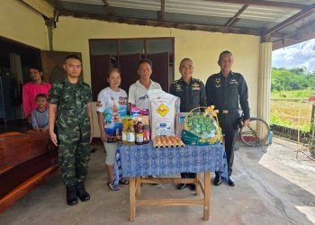 ผู้บัญชาการ มทบ.210 เยี่ยมครอบครัวพลทหาร ป่วยเส้นเลือดหัวใจตีบ มอบกำลังใจและช่วยลดภาระค่าใช้จ่าย