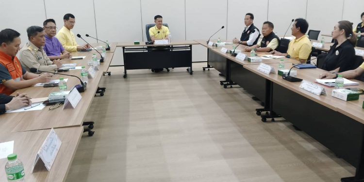 “ทศพล” ประเดิมประชุมแก้อุทกภัยช่างเคี่ยนงานแรก เน้นเป็นโซ่คล้องกลางเชื่อมทุกหน่วยงานตั้งวอร์รูมแก้ปัญหาแบบยั่งยินขับเคลื่อนทิศทางเดียวกัน