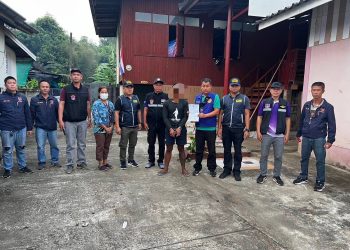 ผู้ว่าฯแพร่ “สั่งบูรณาการ” กวาดล้างยาเสพติด “No Drugs No Dealers” จับกุมผู้ต้องหาตามหมายศาล