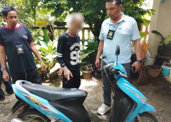 ฝ่ายปกครองอำเภอตะกั่วทุ่ง เปิดปฏิบัติการ “No Drugs No Dealers” จับผู้ต้องหาพร้อมยาบ้า 3รายที่บ้านเขาเปาะ