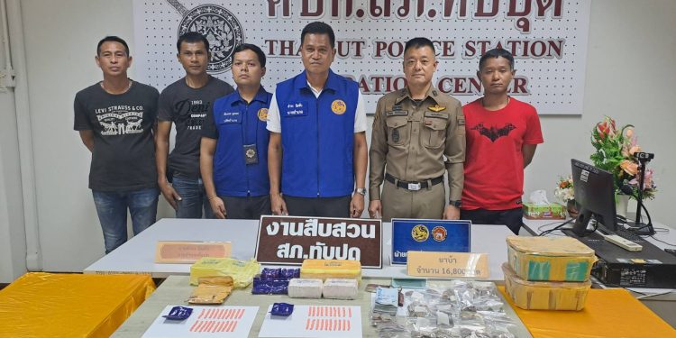 พังงา–ฝ่ายปกครอง–ตำรวจอำเภอทับปุด บุกจับสาวบ่อแสนค้ายาบ้า ยึดของกลาง 16,800 เม็ด พร้อมทรัพย์สินกว่าแสนบาท 12 พังงา–ฝ่ายปกครอง–ตำรวจอำเภอทับปุด บุกจับสาวบ่อแสนค้ายาบ้า ยึดของกลาง 16,800 เม็ด พร้อมทรัพย์สินกว่าแสนบาท
