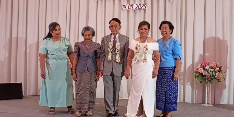 สิงห์บุรี / สีสันข่าว งานแต่งคู่รักสูงวัย “รักไม่ต้องการเวลา”