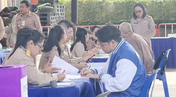 ปราจีนบุรี บรรยากาศสมัครนายก อบต.ท่าตูมคึกคัก 12 ปราจีนบุรี บรรยากาศสมัครนายก อบต.ท่าตูมคึกคัก