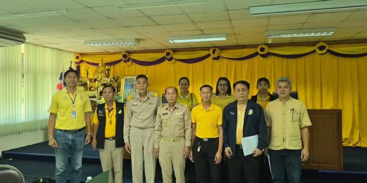 ตามไปดู “พ.ต.ท.ธงชัย เนื่องพืช” ทต.บ้านถิ่นฯ ต้อนรับคณะอนุกรรมการติดตามประเมินผล กองทุนฟื้นฟูสมรรถภาพ จ.แพร่ ฯ