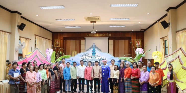 อำเภอแม่สะเรียง แถลงข่าวการจัดประเพณีออกหว่า เทศกาลออกพรรษา ประจำปี 2568 สืบสานอัตลักษณ์ล้านนาตะวันตก แห่งเดียวในประเทศไทย