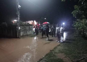 น้ำป่าแม่แคม “ทะลัก”ท่วมบ้านเรือน ต.สวนเขื่อน ได้รับความเสียหาย 3 หลัง ยังเฝ้าระวัง