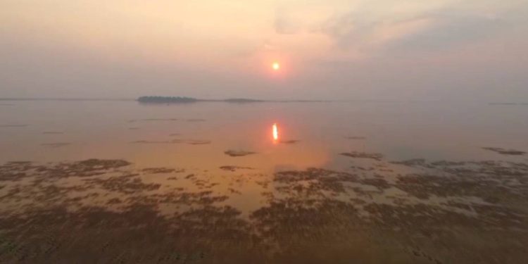 สกลนคร ชวนล่องเรือเที่ยวเกาะดอนสวรรค์ ชมพระอาทิตย์ขึ้นที่หนองหาร 12 สกลนคร ชวนล่องเรือเที่ยวเกาะดอนสวรรค์ ชมพระอาทิตย์ขึ้นที่หนองหาร