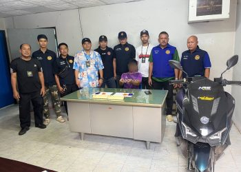 พังงา-ฝ่ายปกครองอำเภอคุระบุรี ออกปฏิบัติการกลาดล้างยาเสพติด จับพ่อค้ายาบ้าได้ของกลาง400 เม็ด