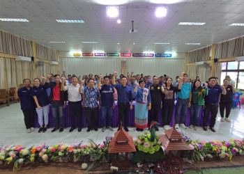 ส.ส.วรวัจน์ “นำทีมบุกให้ความรู้เกษตรกรแพร่” ปั้นผลไม้เป็นแบรนด์พรีเมียมสู่ตลาดโลก