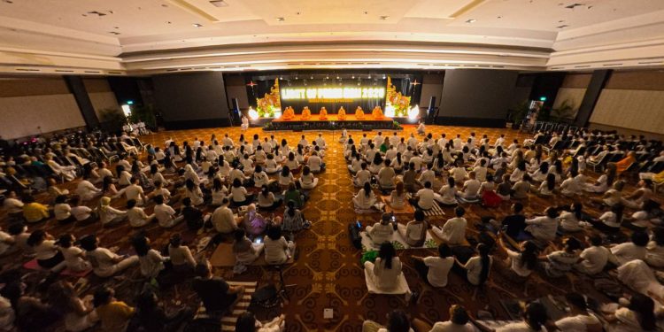 ’บาหลี‘ จัด ‘สมาธิเพื่อสันติภาพ’ เฉลิมฉลอง “วันสันติภาพโลก” นานาชาติกว่า 60 ประเทศ ร่วมงาน 2,000 กว่าคน 12 ’บาหลี‘ จัด ‘สมาธิเพื่อสันติภาพ’ เฉลิมฉลอง “วันสันติภาพโลก” นานาชาติกว่า 60 ประเทศ ร่วมงาน 2,000 กว่าคน